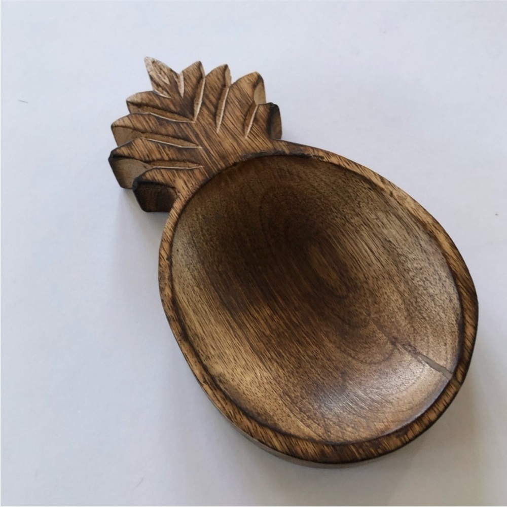 Wooden Pineapple Trinket Dish Hand Carved Wood Hawaii - Picture 1 of 2